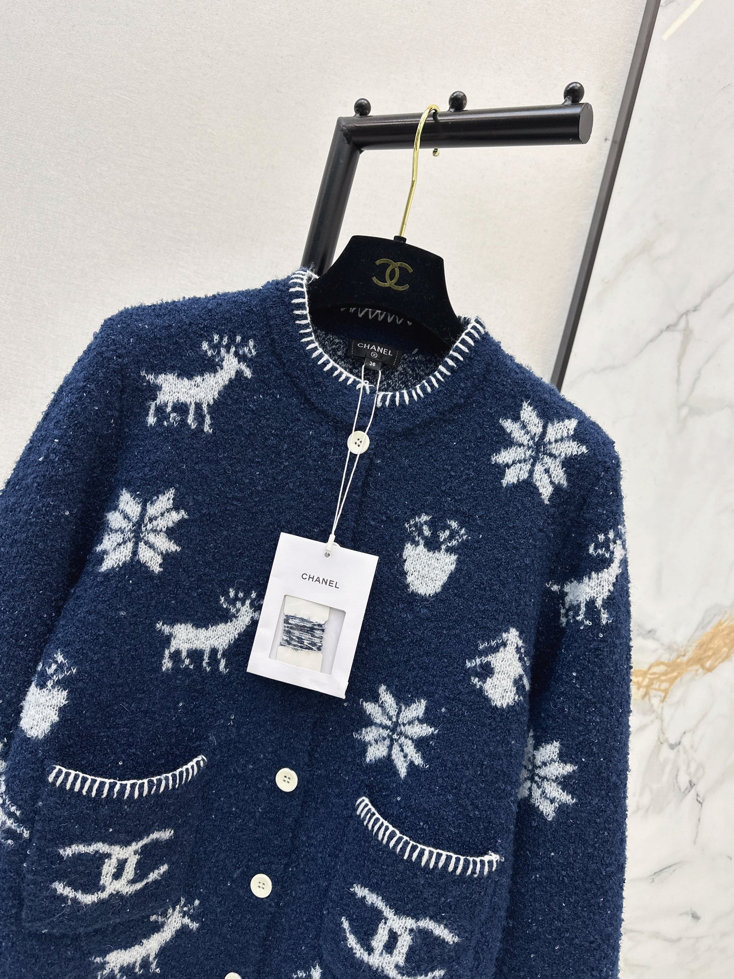 Chan NEW Knitted cardigan