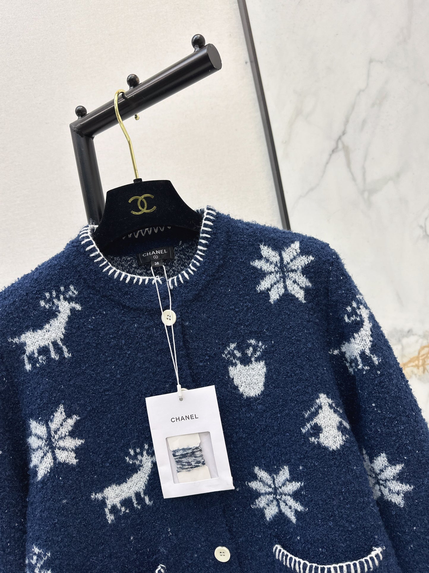 Chan NEW Knitted cardigan