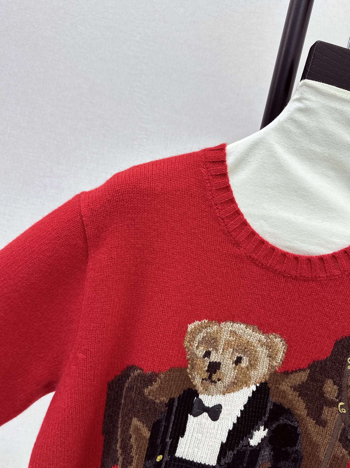 Ral NEW embroidered sweater