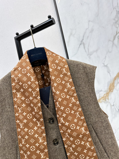 Louis NEW scarf vest set