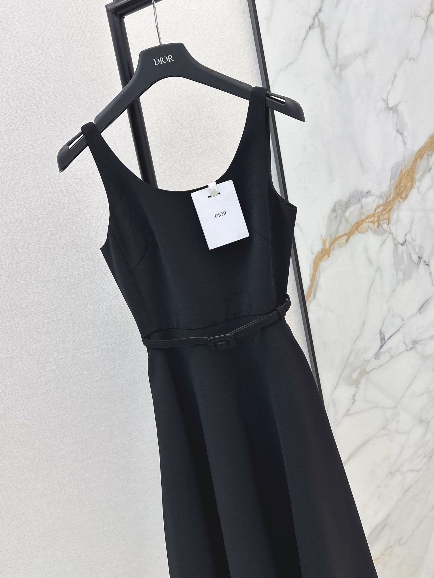 CD NEW classic sleeveless belted dress