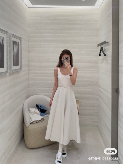 CD NEW classic sleeveless belted dress