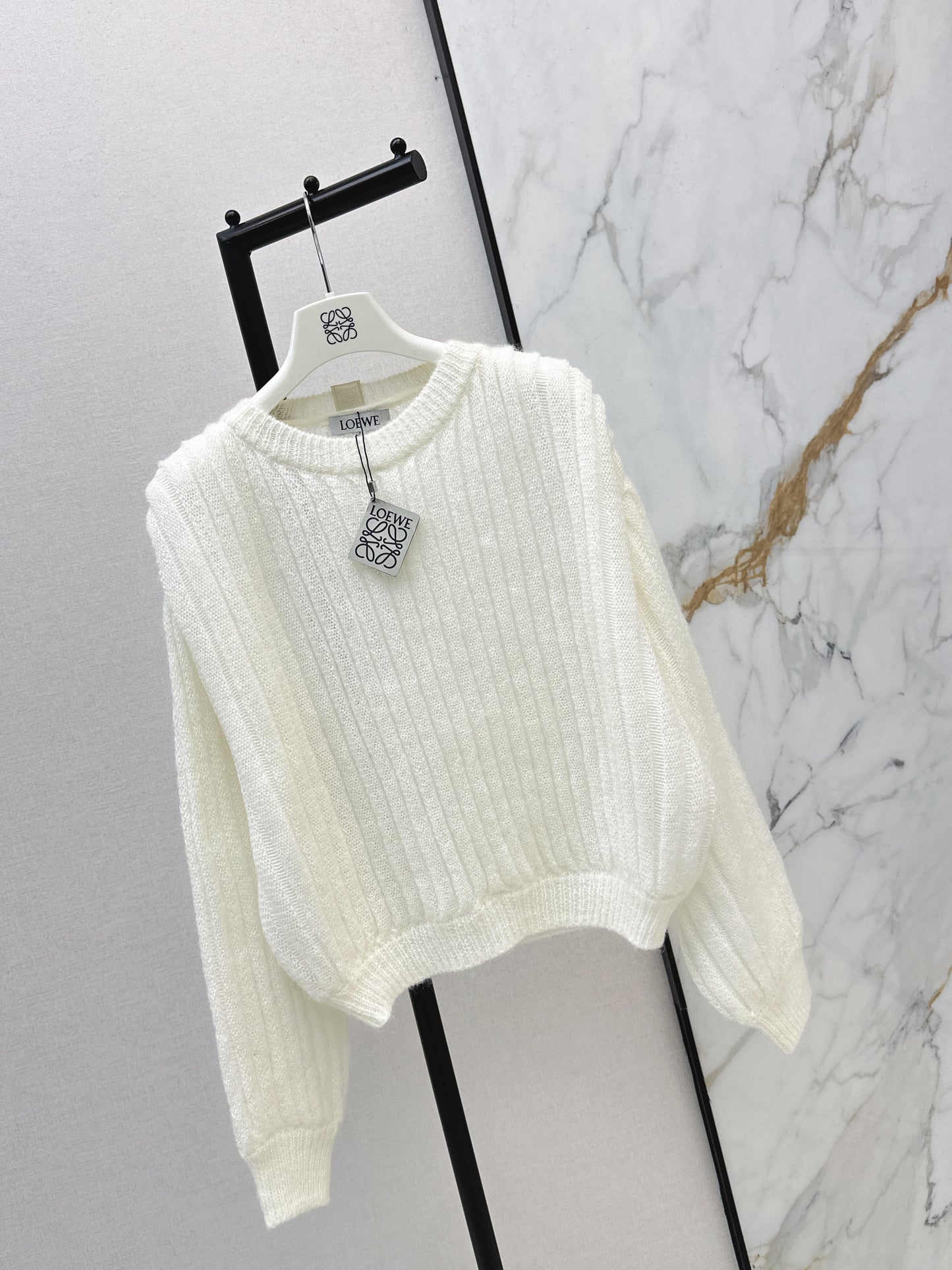 Loe NEW lantern sleeve sweater