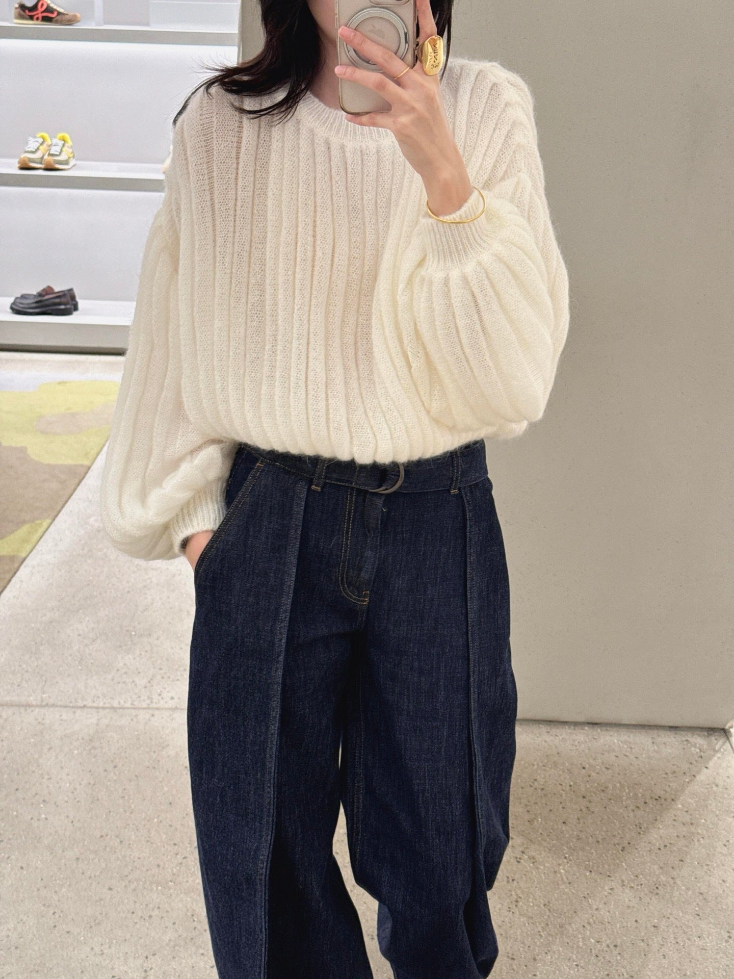 Loe NEW lantern sleeve sweater