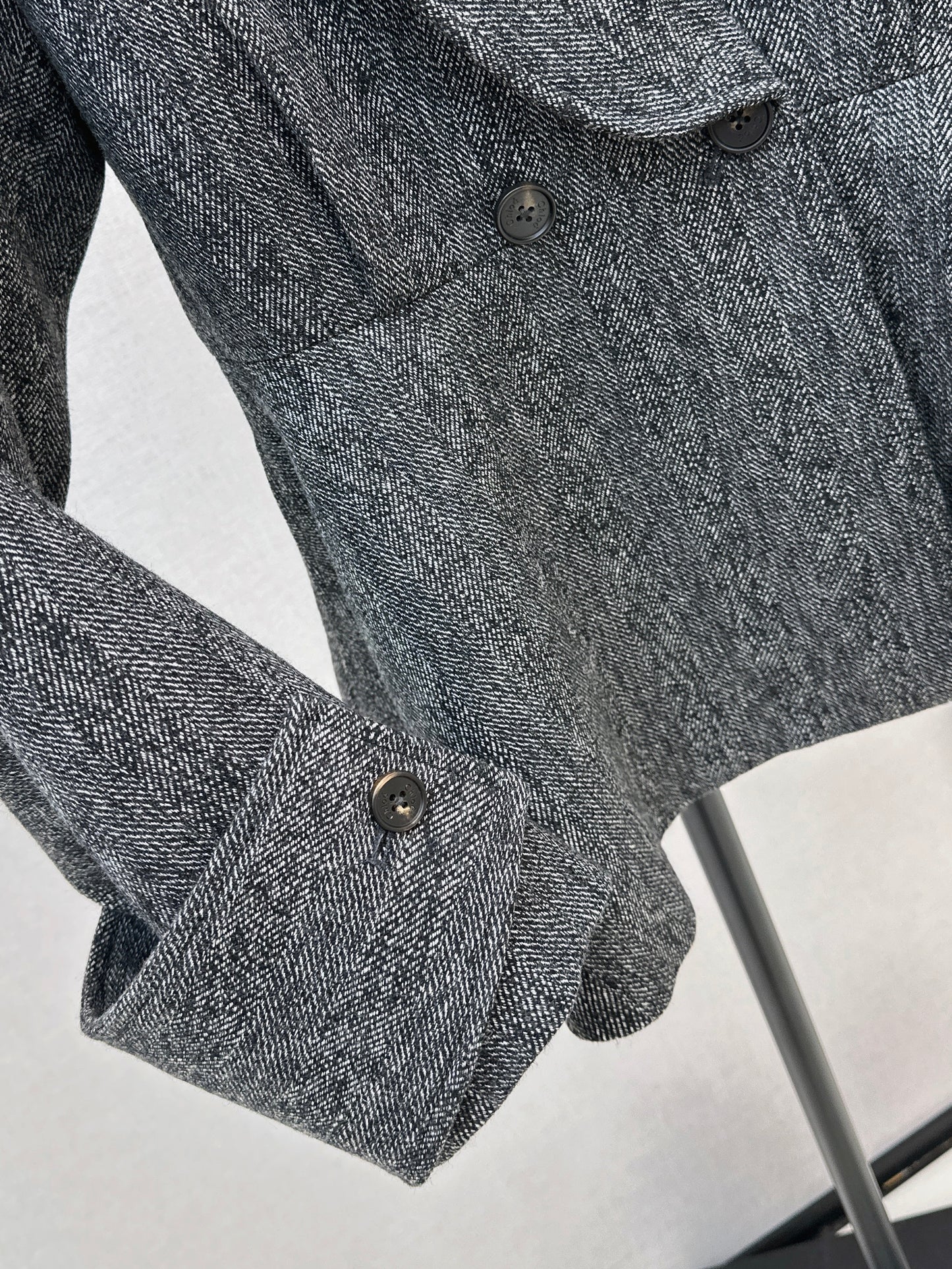 Chol NEW ruffle-hem belted jacket