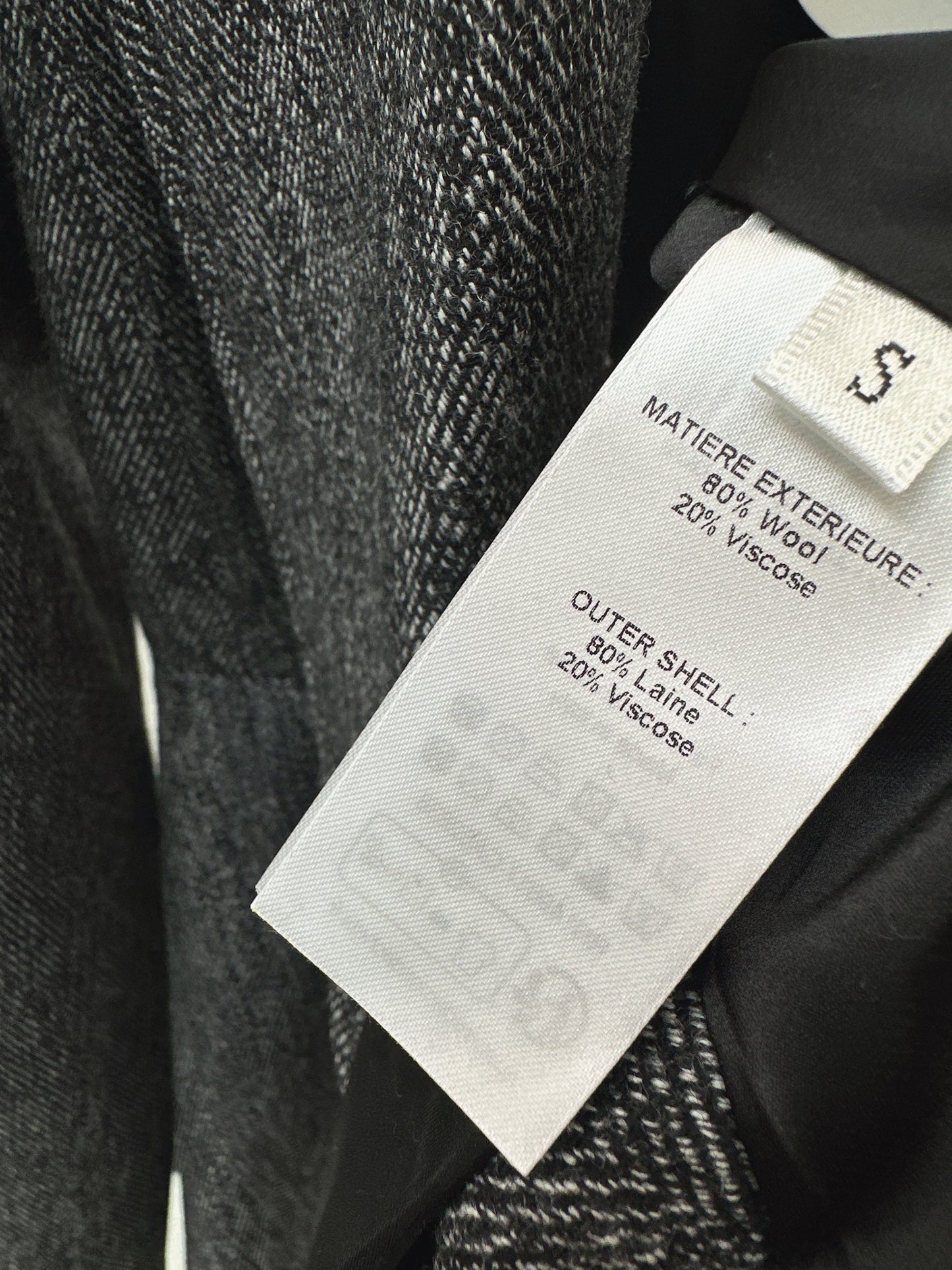 Chol NEW ruffle-hem belted jacket