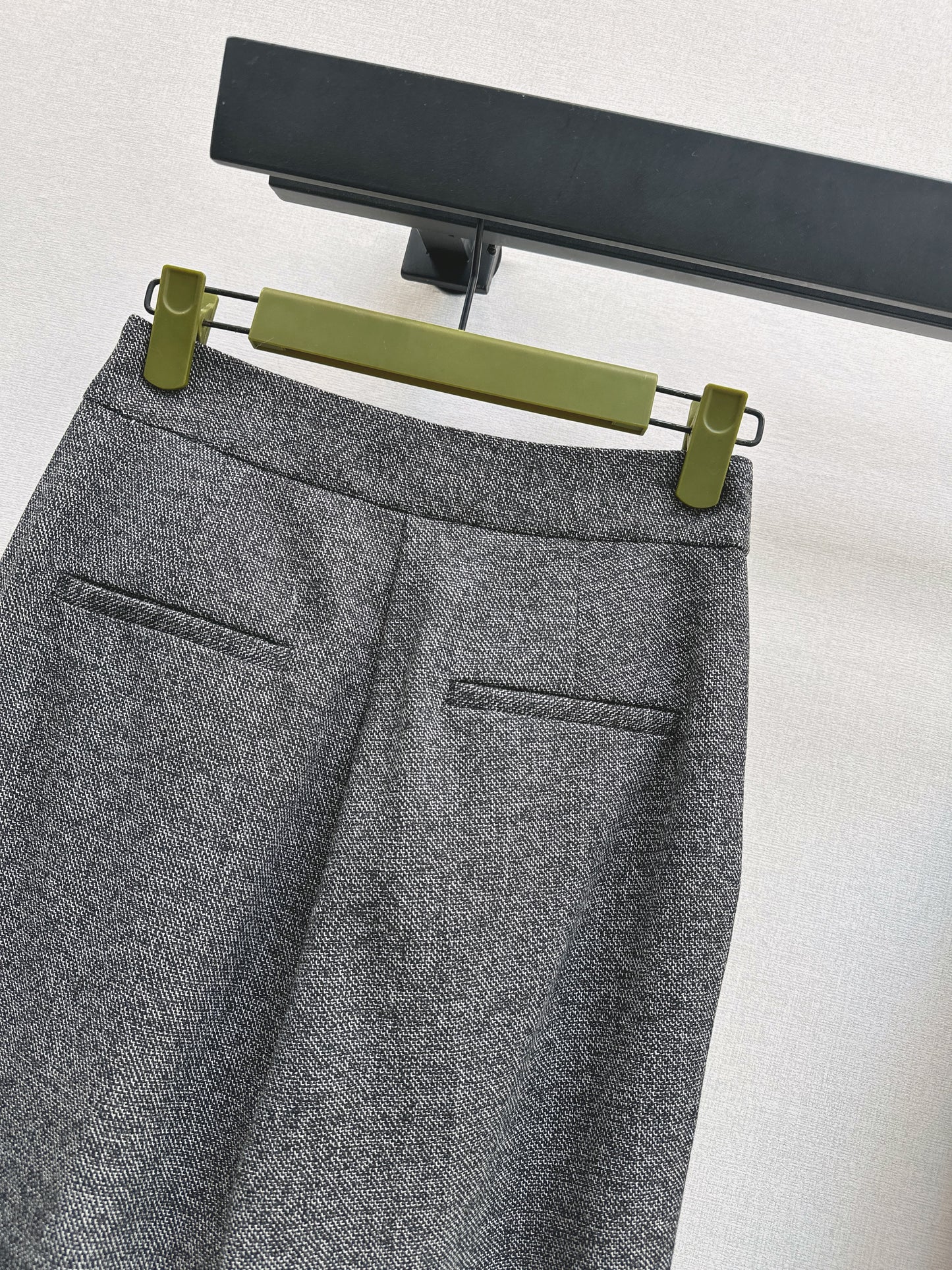 Guc NEW cuffed pants