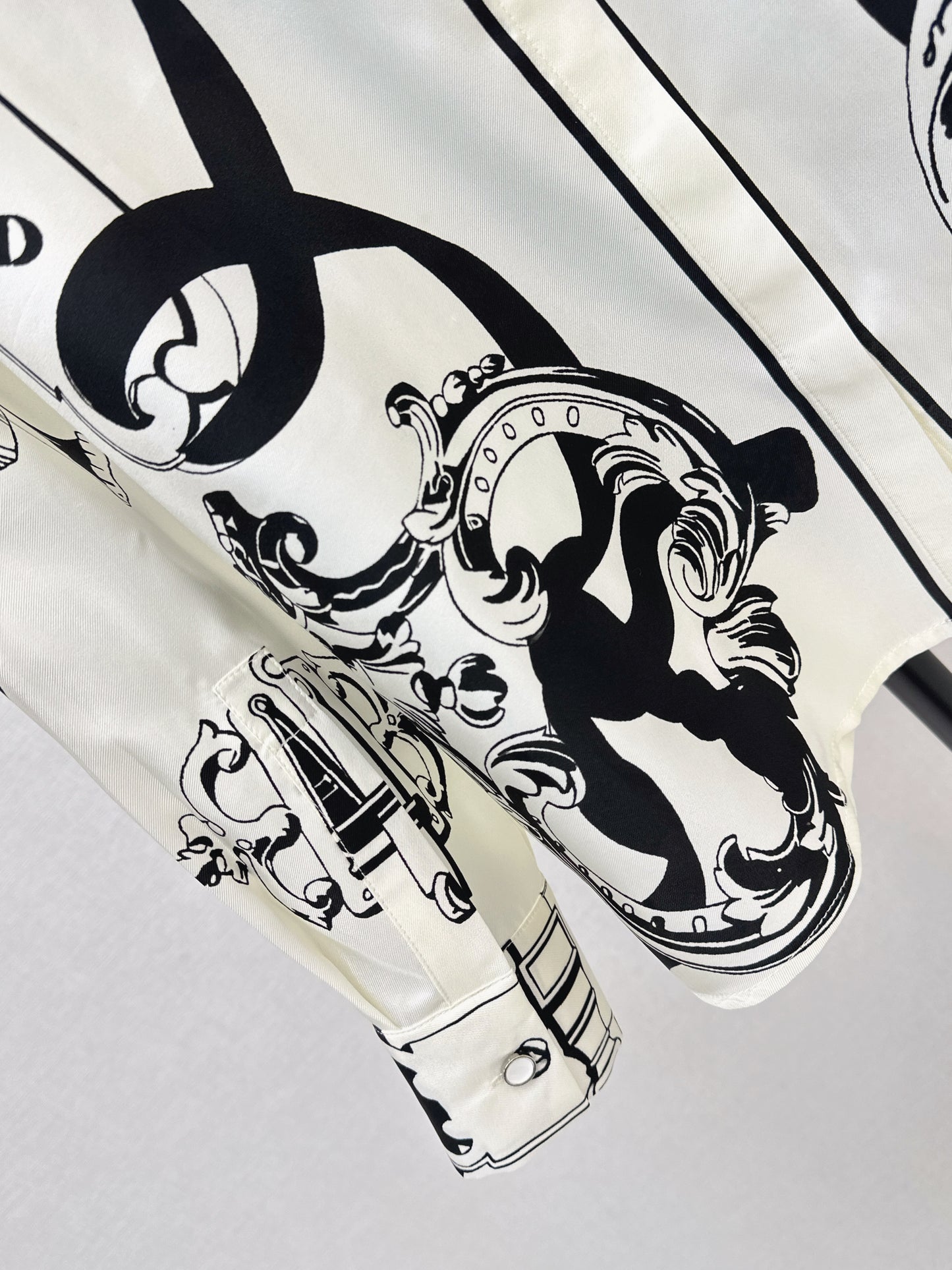 Herm NEW print silk shirts