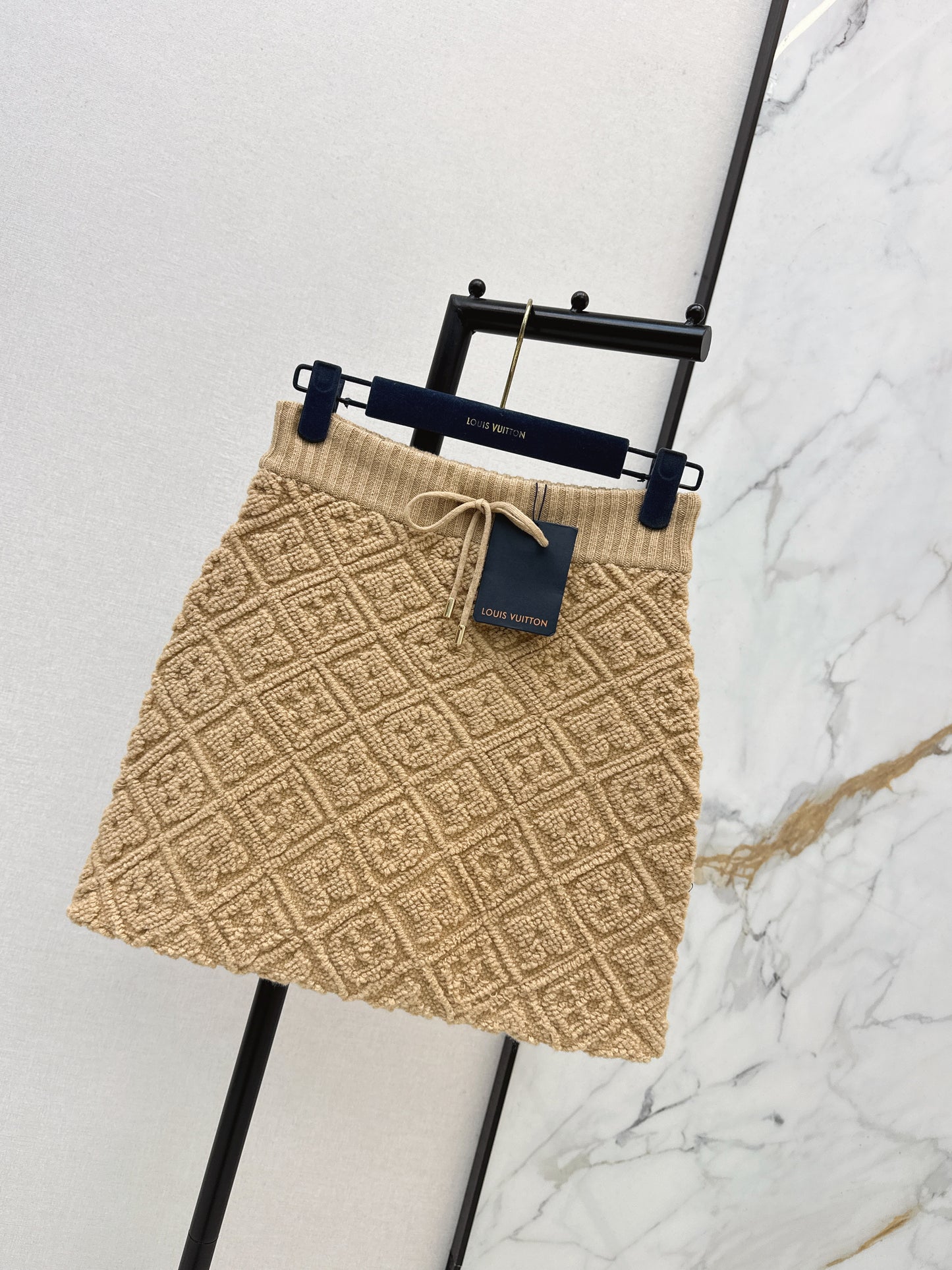 Louis NEW textured knit skirts