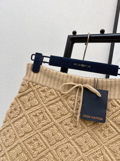 Louis NEW textured knit skirts