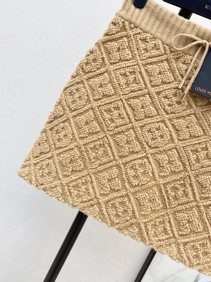 Louis NEW textured knit skirts