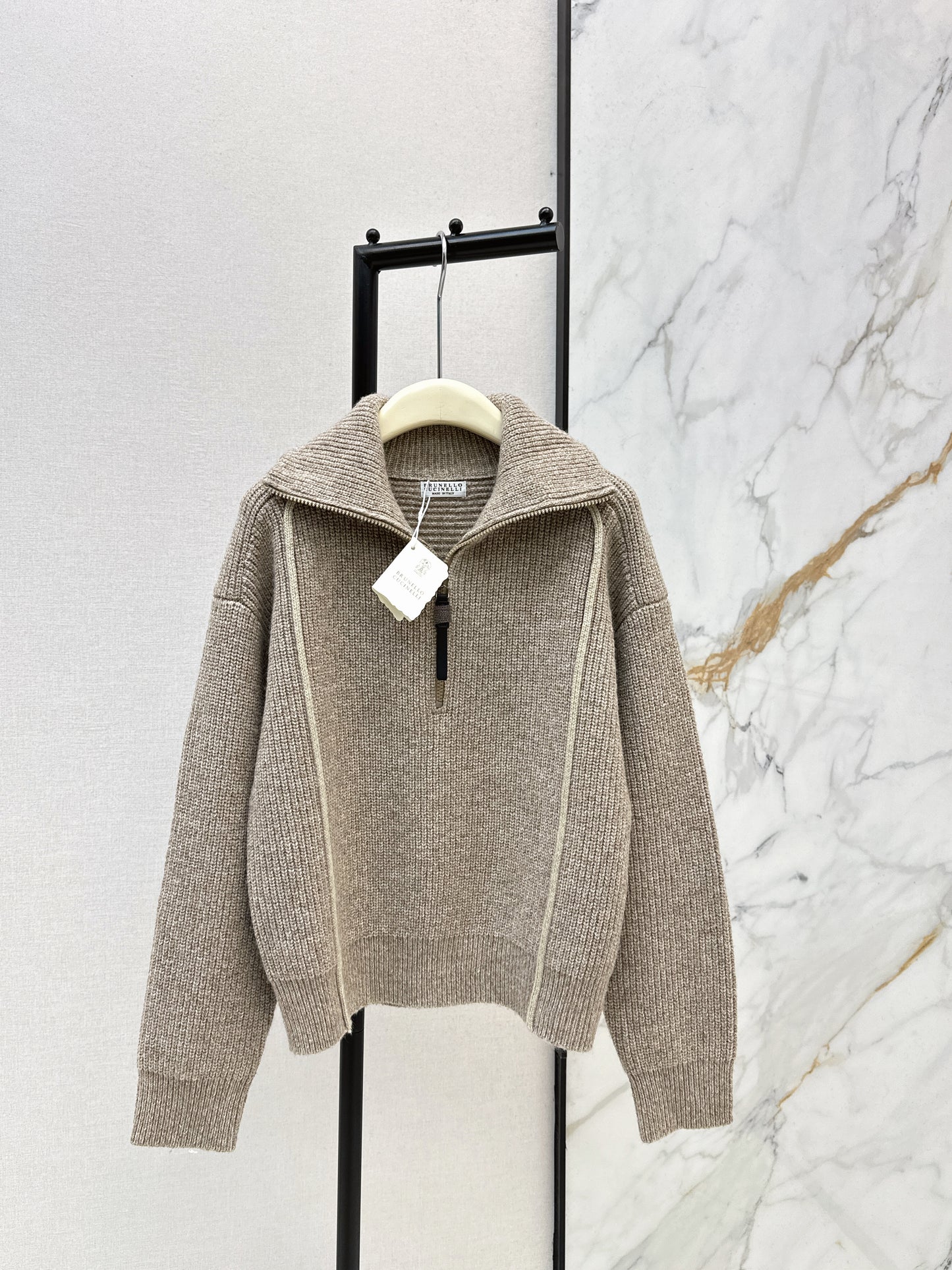 Brun NEW zip-up sweater