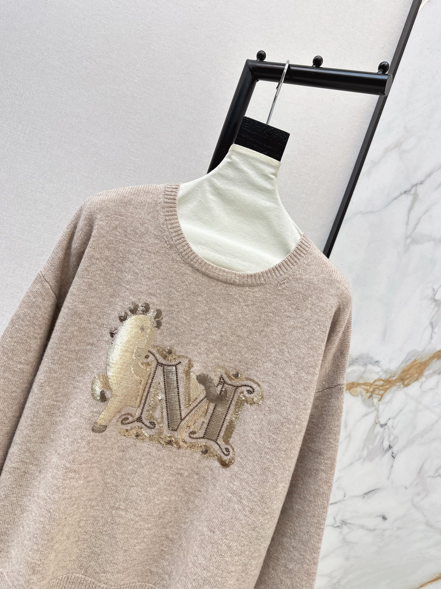 Max NEW embroidery rhinestones weatert