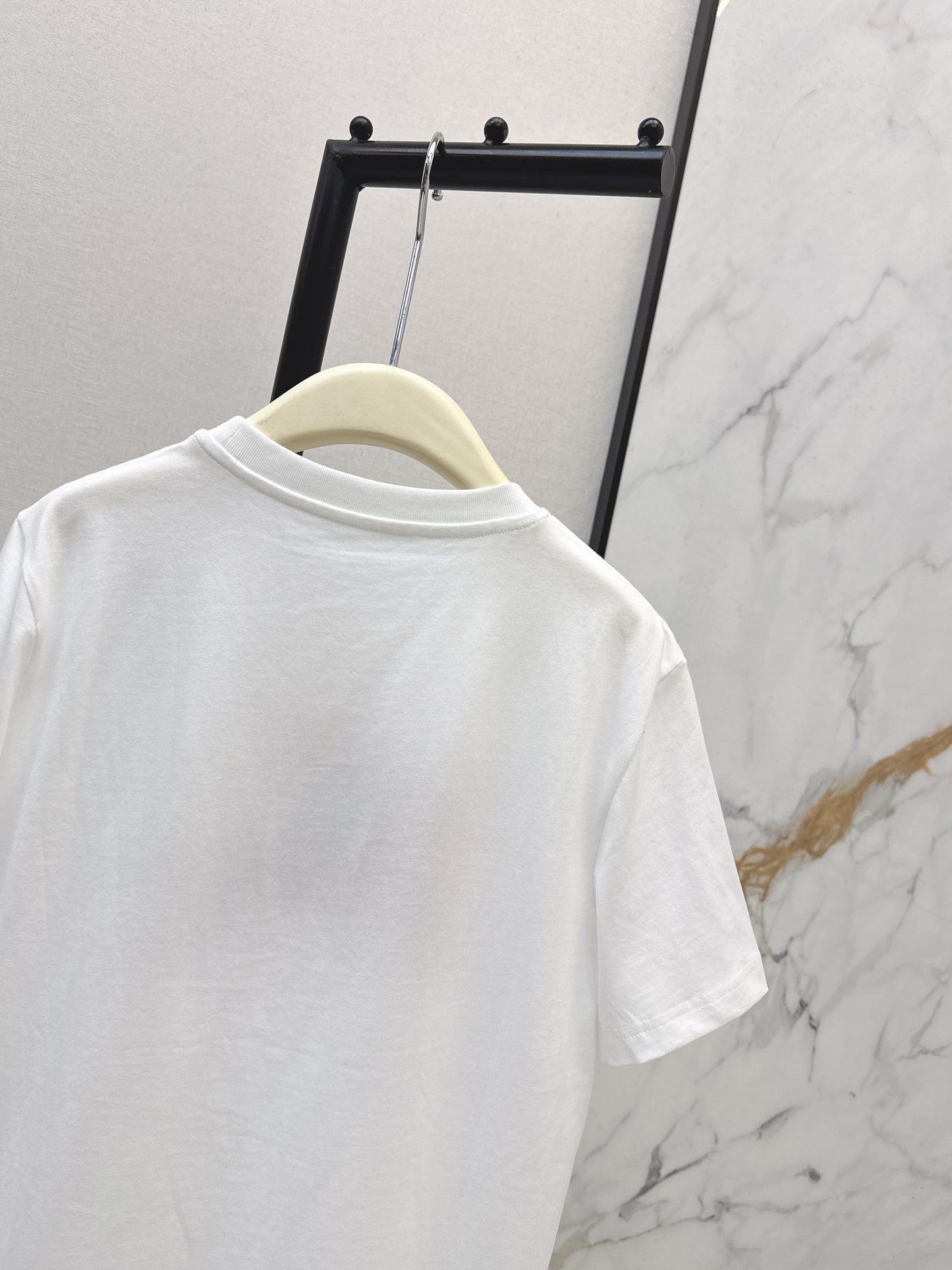 Bur NEW embroidery t-shirt