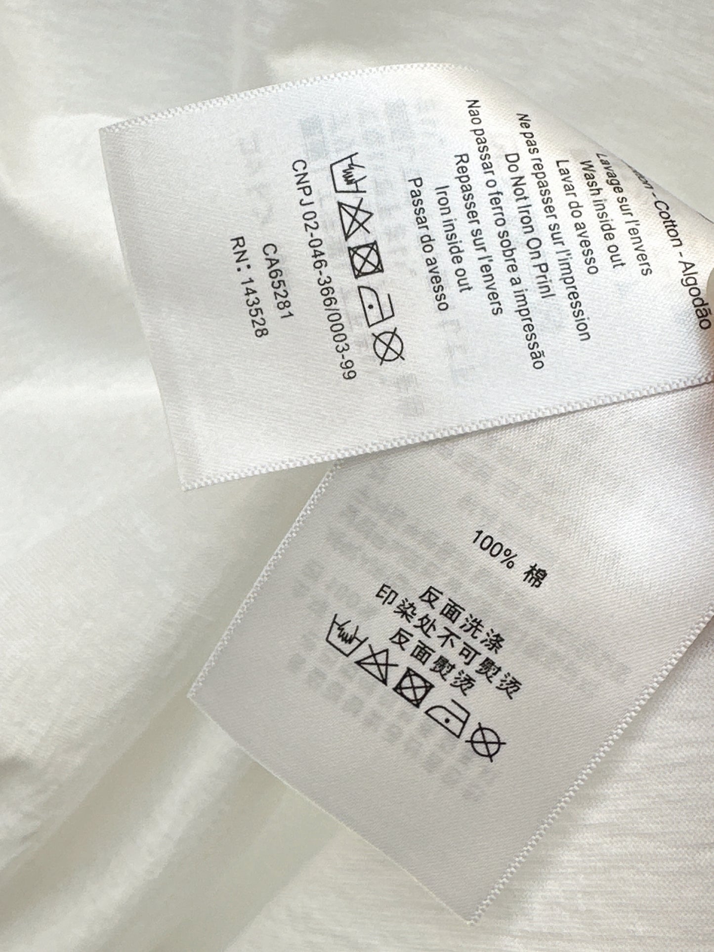 Chan NEW contrast lettering t-shirt