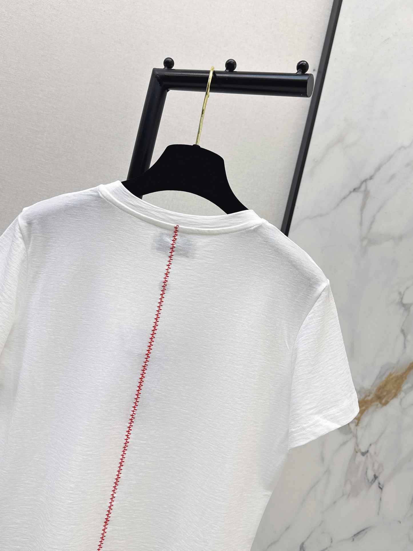 Chan NEW contrast lettering t-shirt