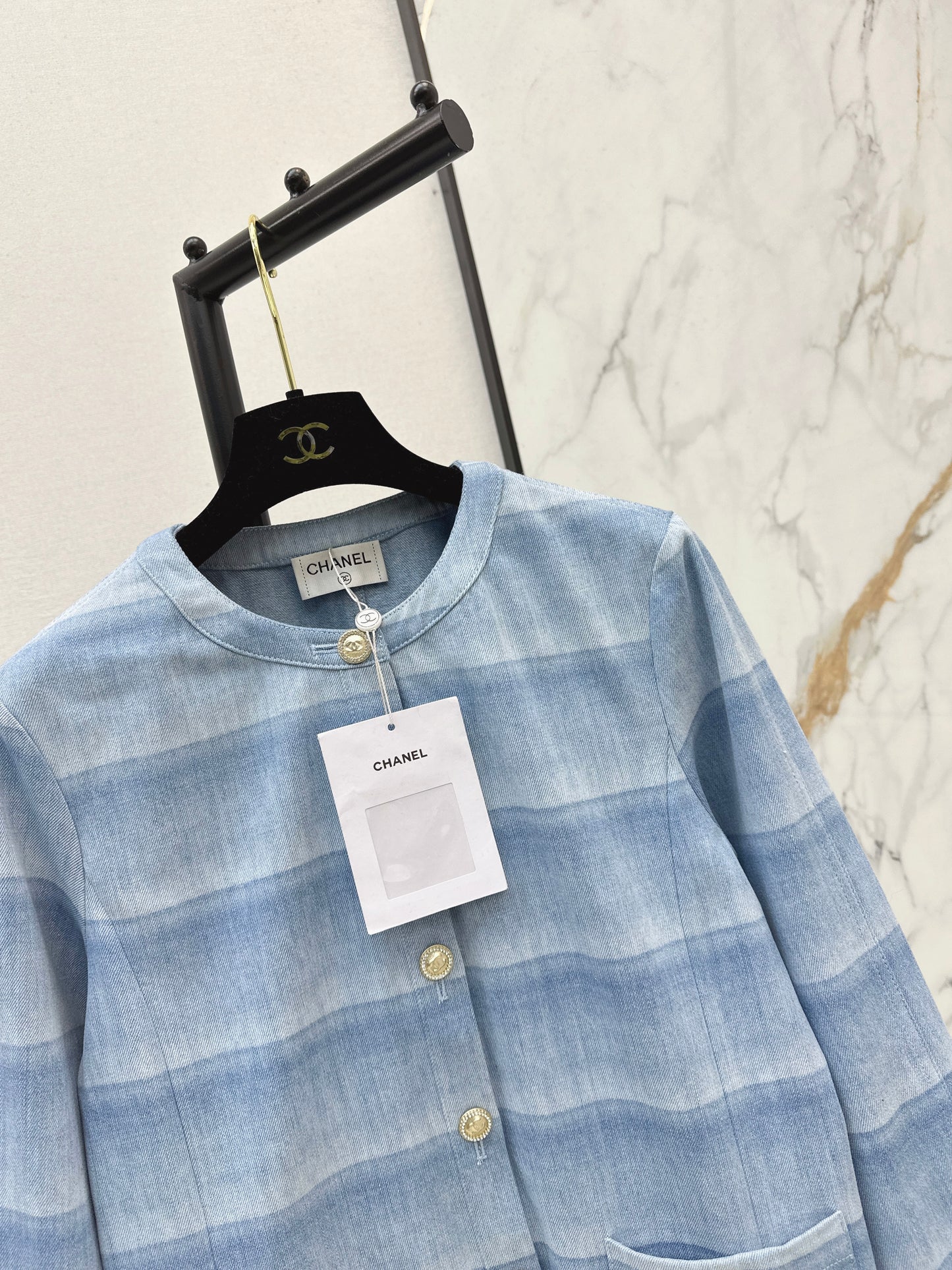 Chan NEW  laser-washed stripeddenim jacket