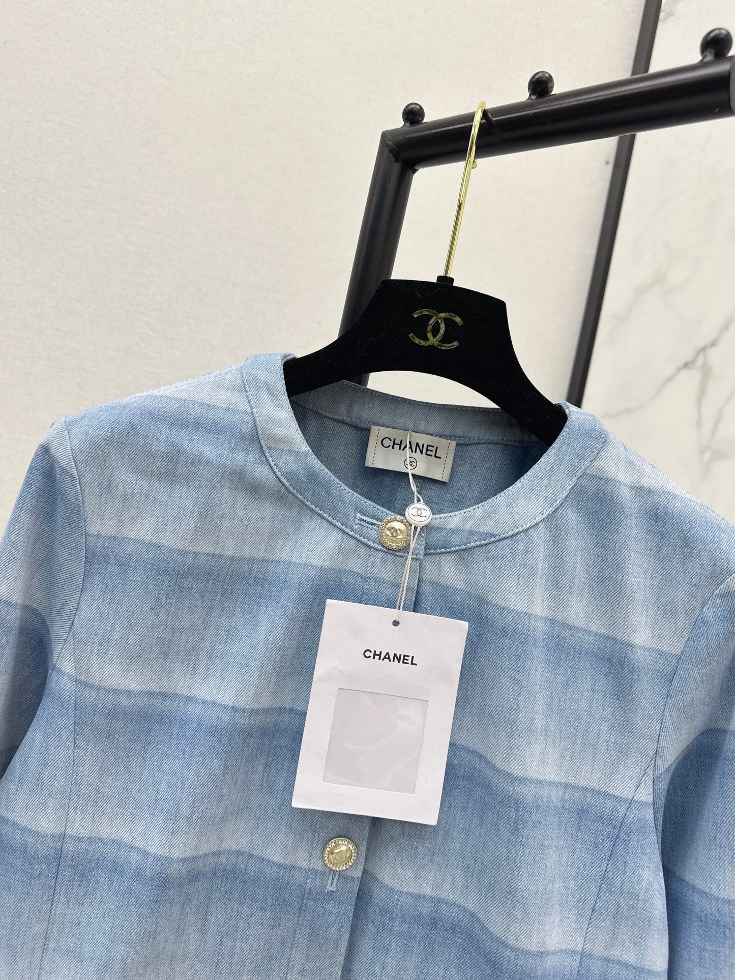 Chan NEW  laser-washed stripeddenim jacket