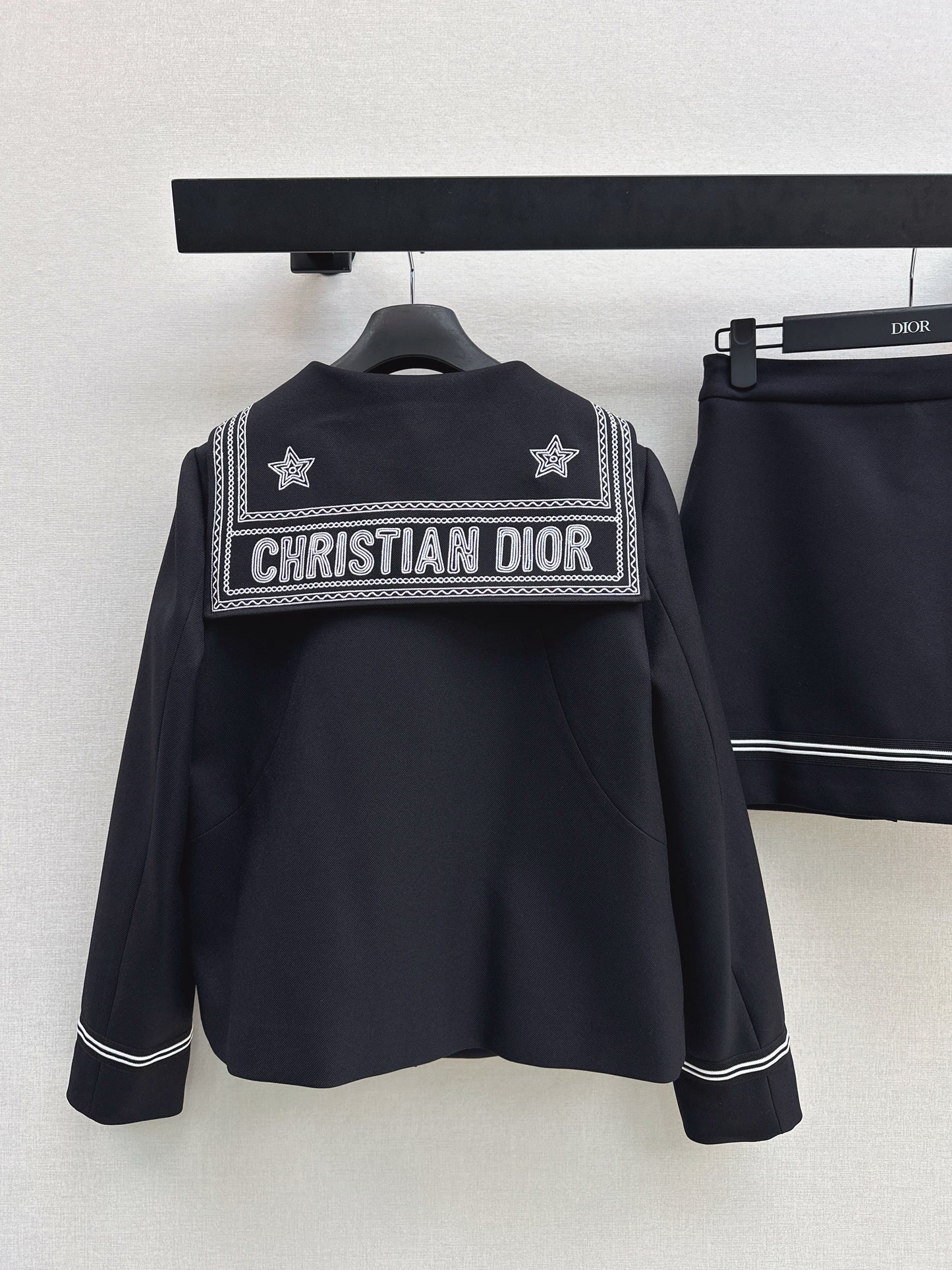 CD NEW Nautical-style suit