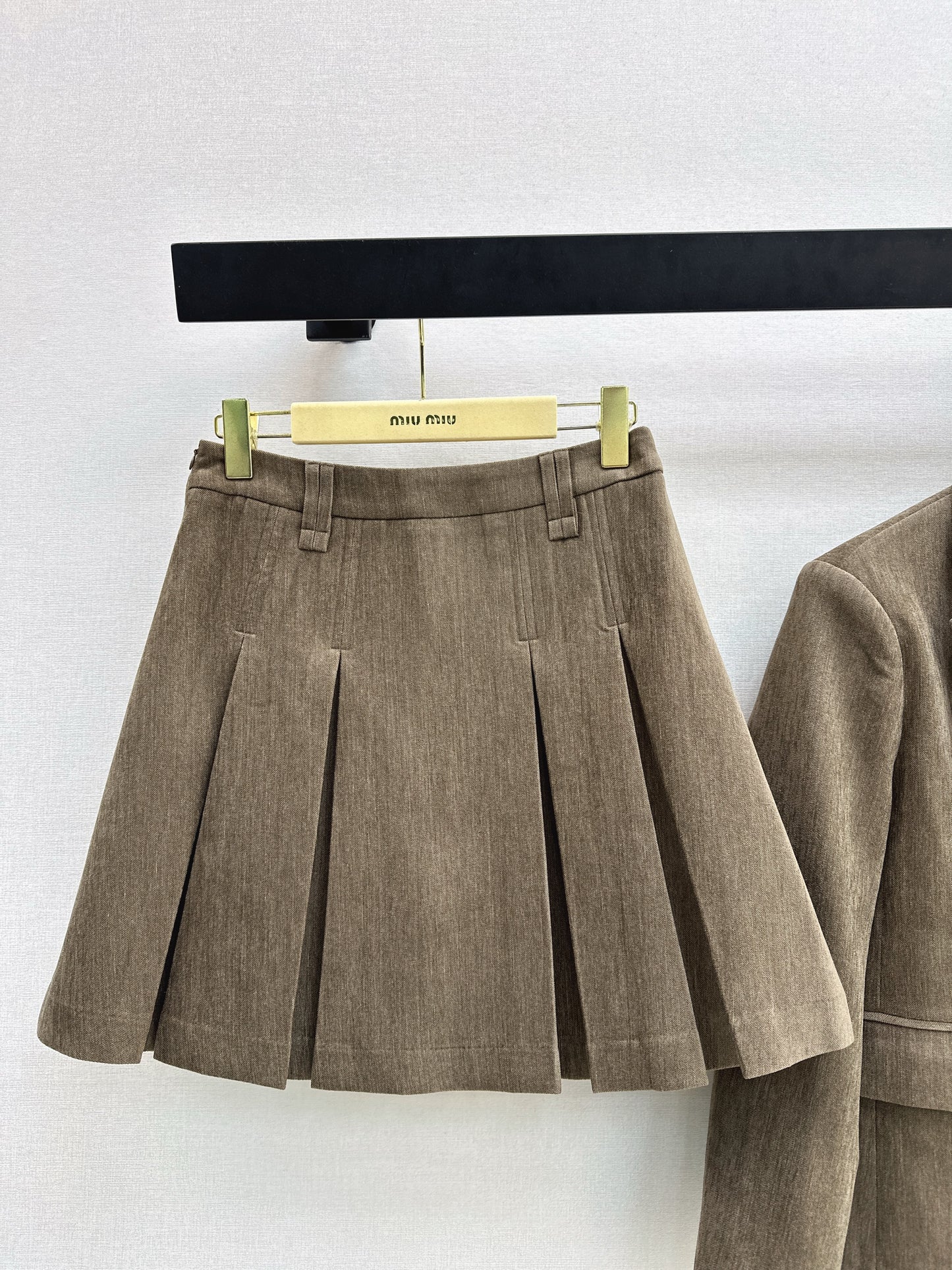 Miu NEW suit jacket pleated skirts