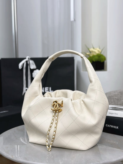 Chan NEW 26C hobo bag