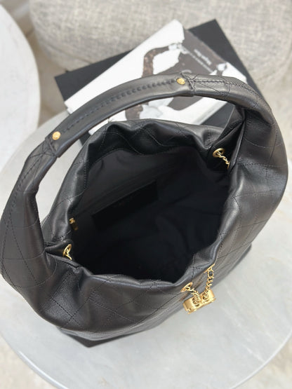 Chan NEW 26C hobo bag