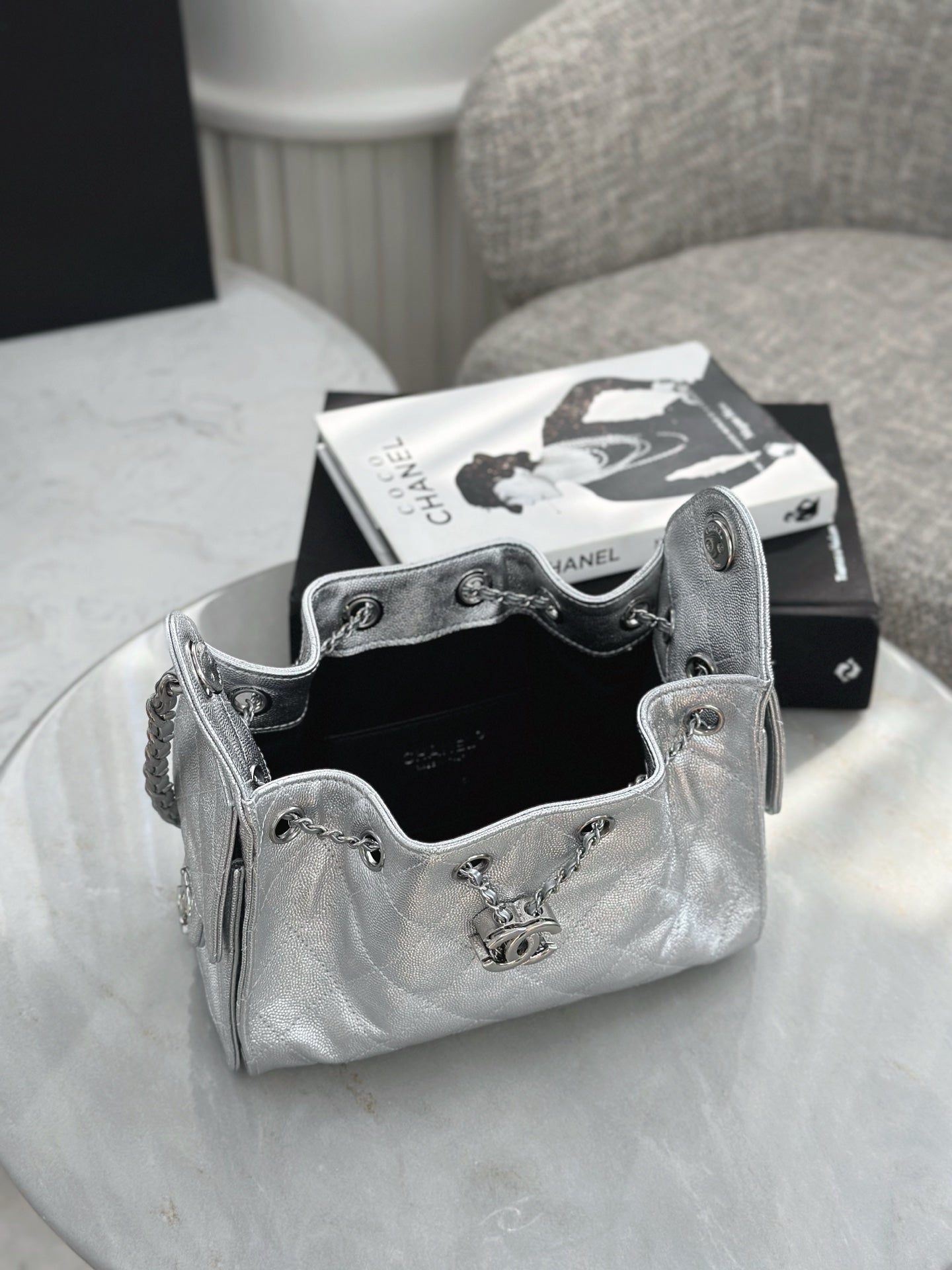 Chan NEW 26C hobo bag