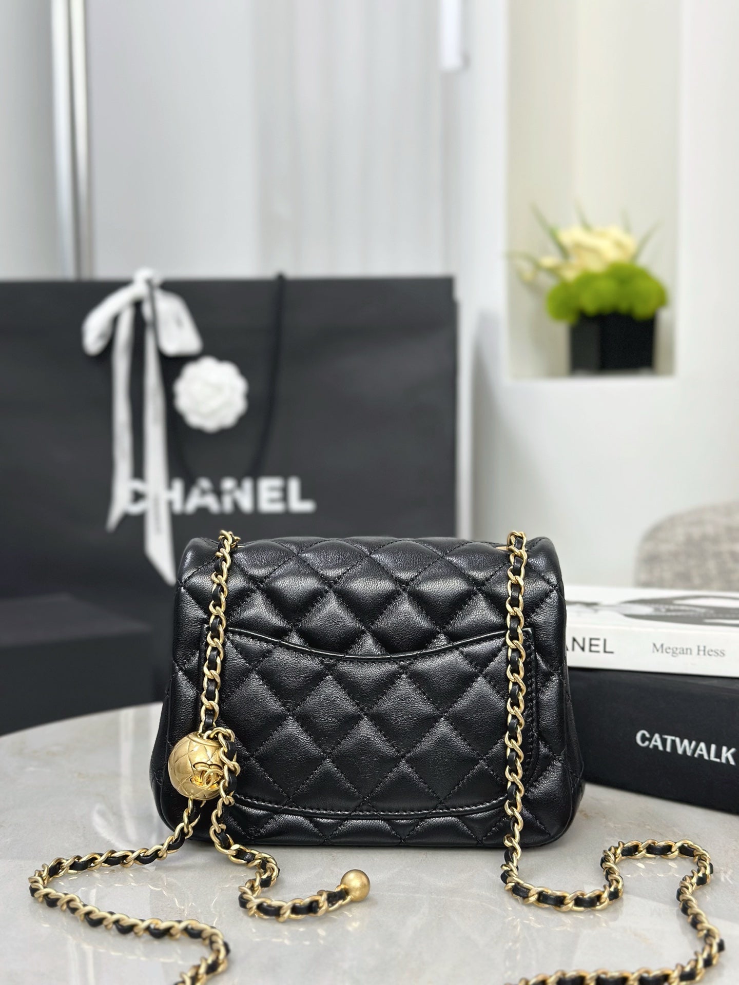 Chan NEW cf17 chain shoulder bag