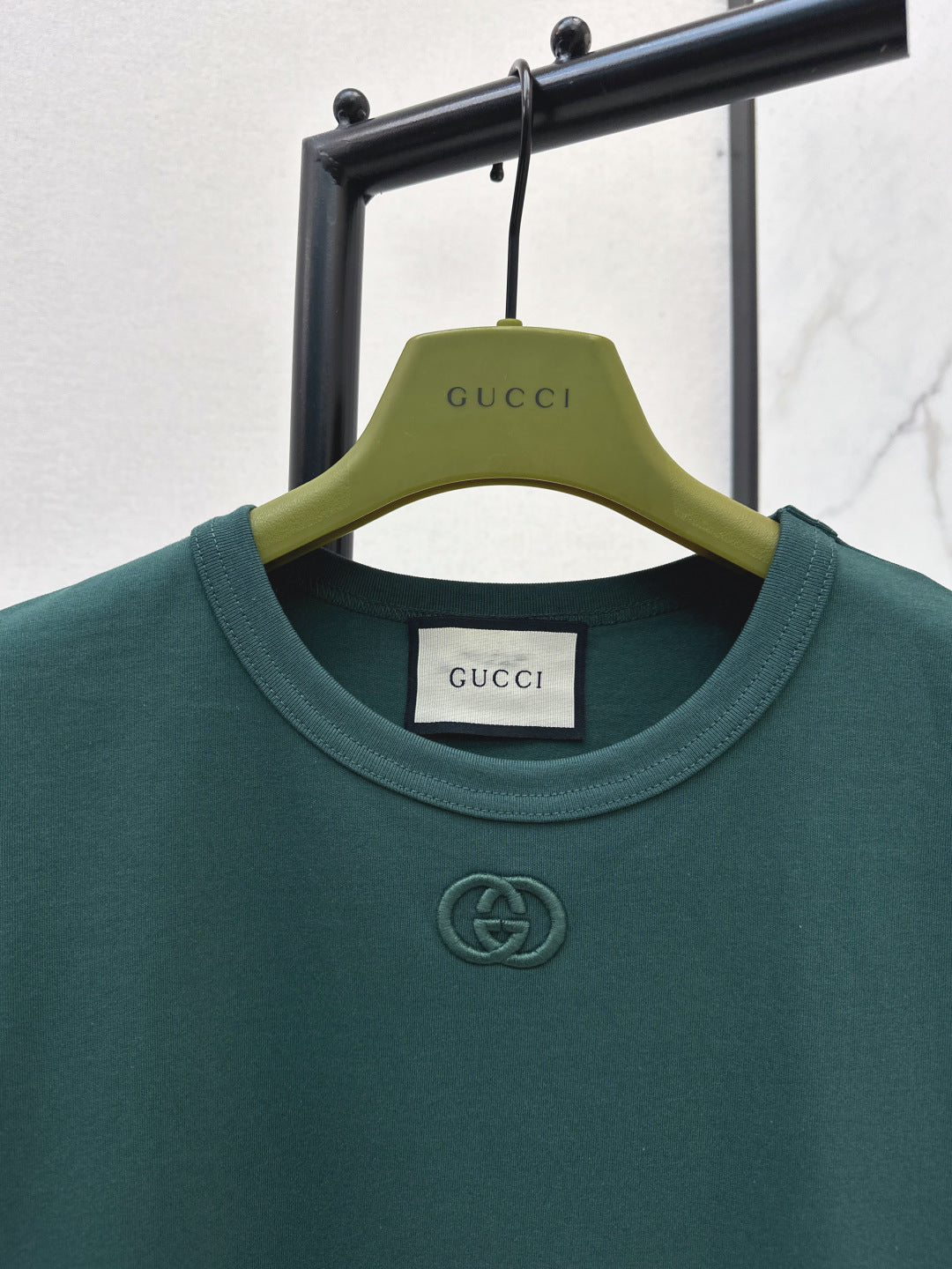 Guc NEW embroidery t-shirt