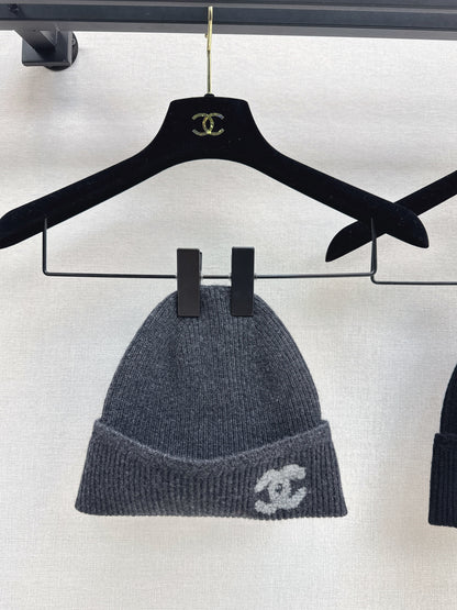 Chan NEW cashmere hat
