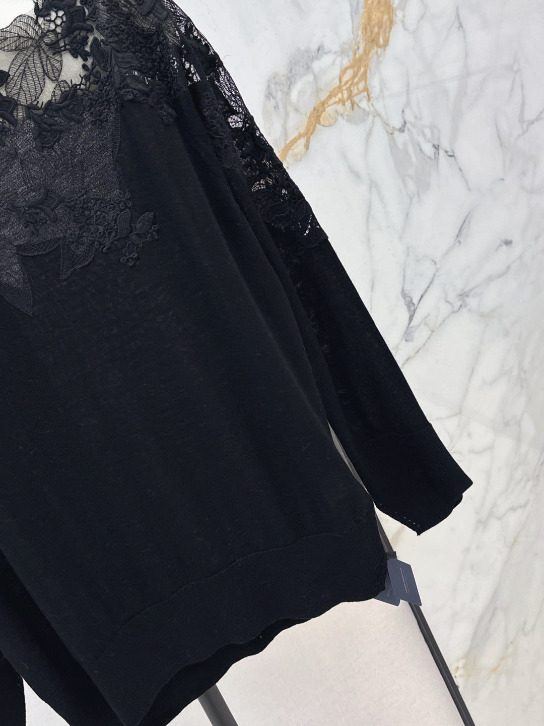 Es NEW  embroidery lace off shoulder sweater