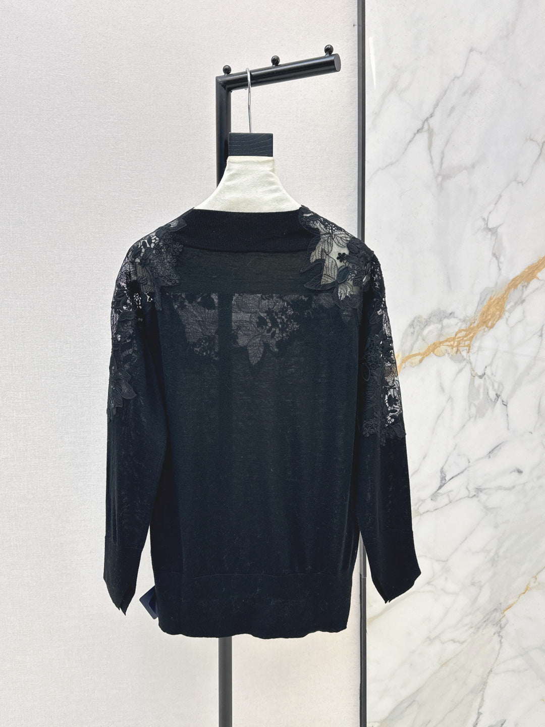 Es NEW  embroidery lace off shoulder sweater