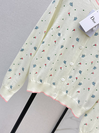 CD NEW embroidery cardigan