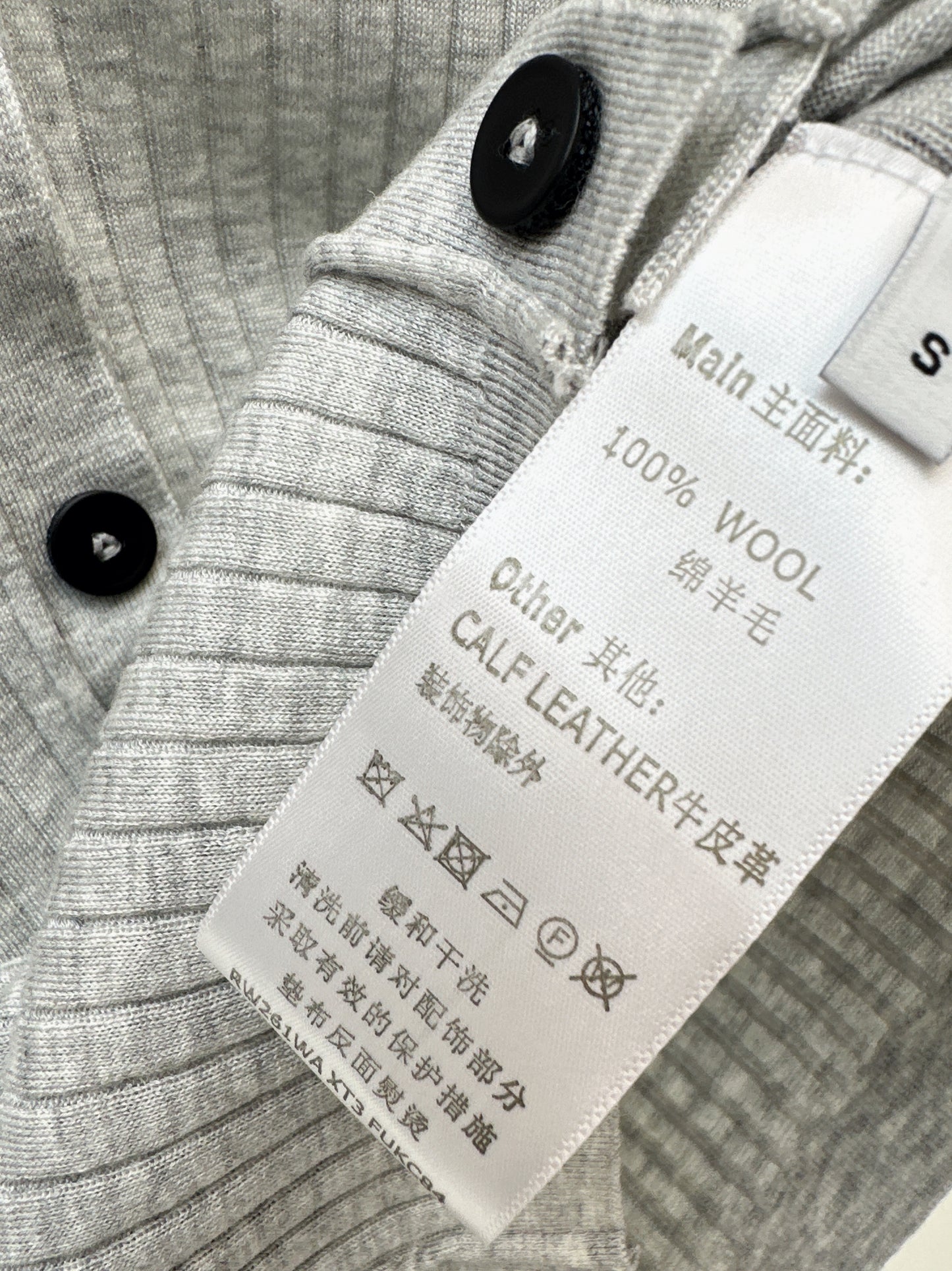 Louis NEW v-neck cardigan