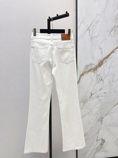 Chan NEW flared jeans