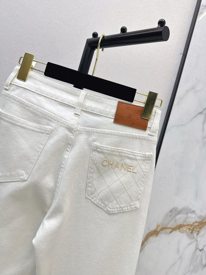 Chan NEW flared jeans