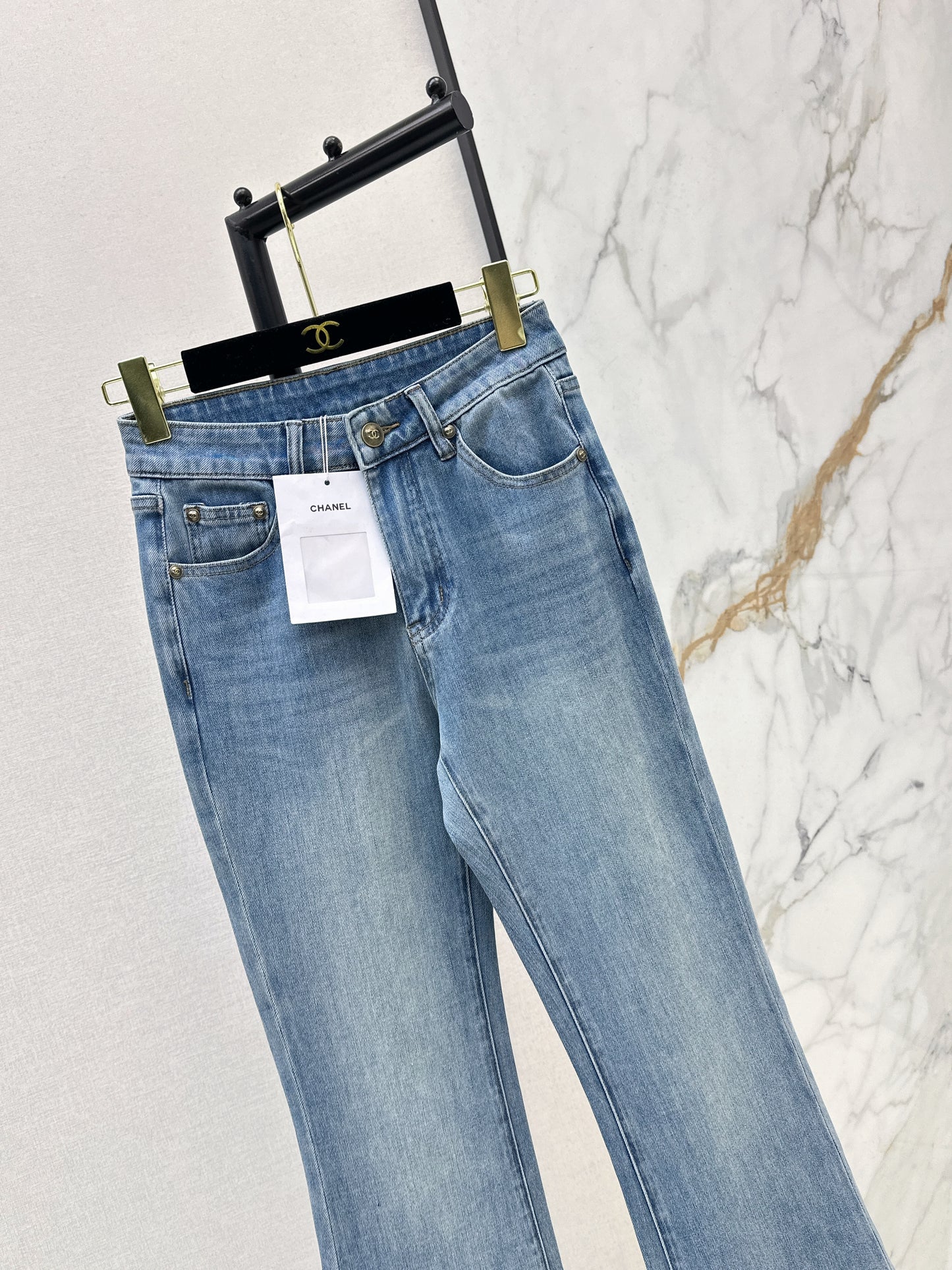 Chan NEW flared jeans