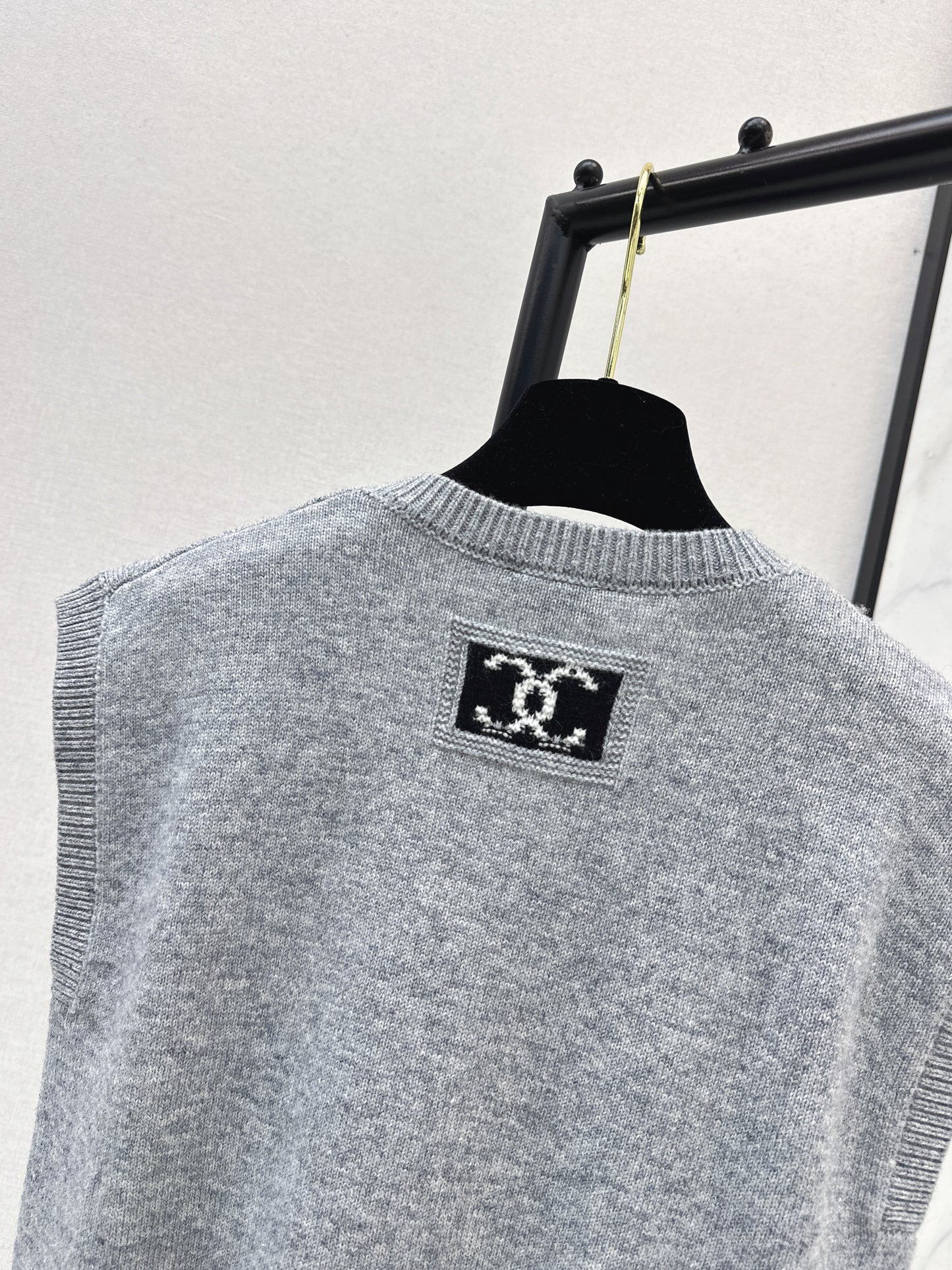 Chan NEW knitted vest