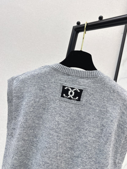 Chan NEW knitted vest