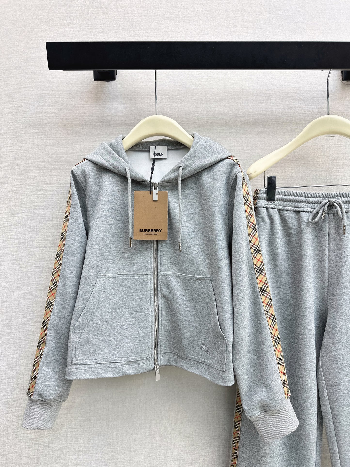 Bur NEW causal tracksuit