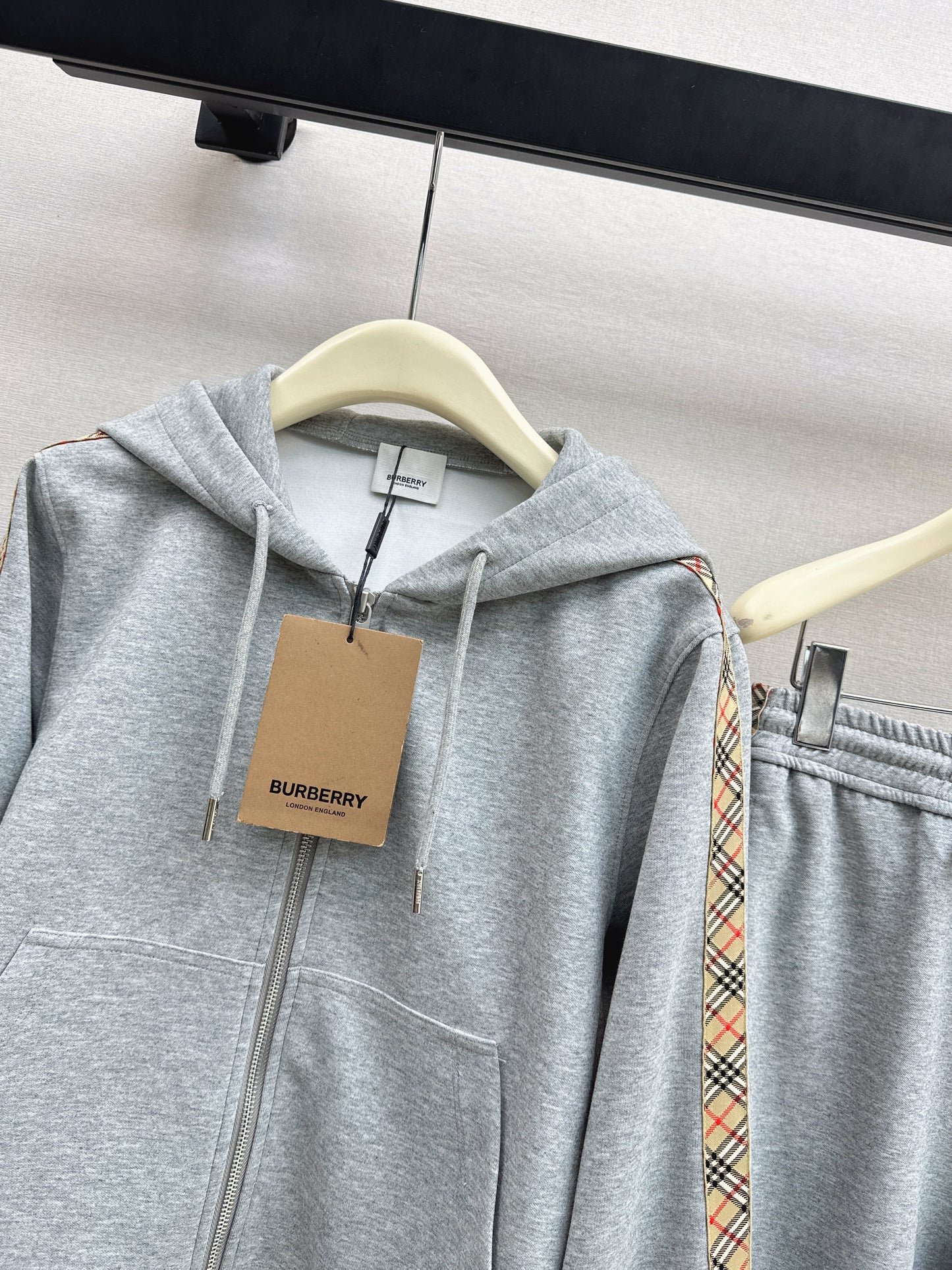 Bur NEW causal tracksuit