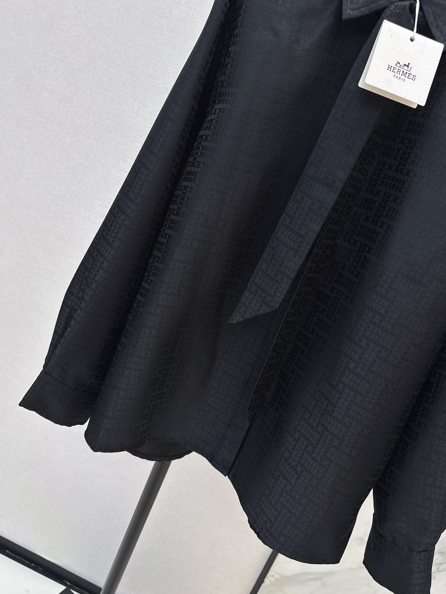 Herm NEW jacquard streamer shirts