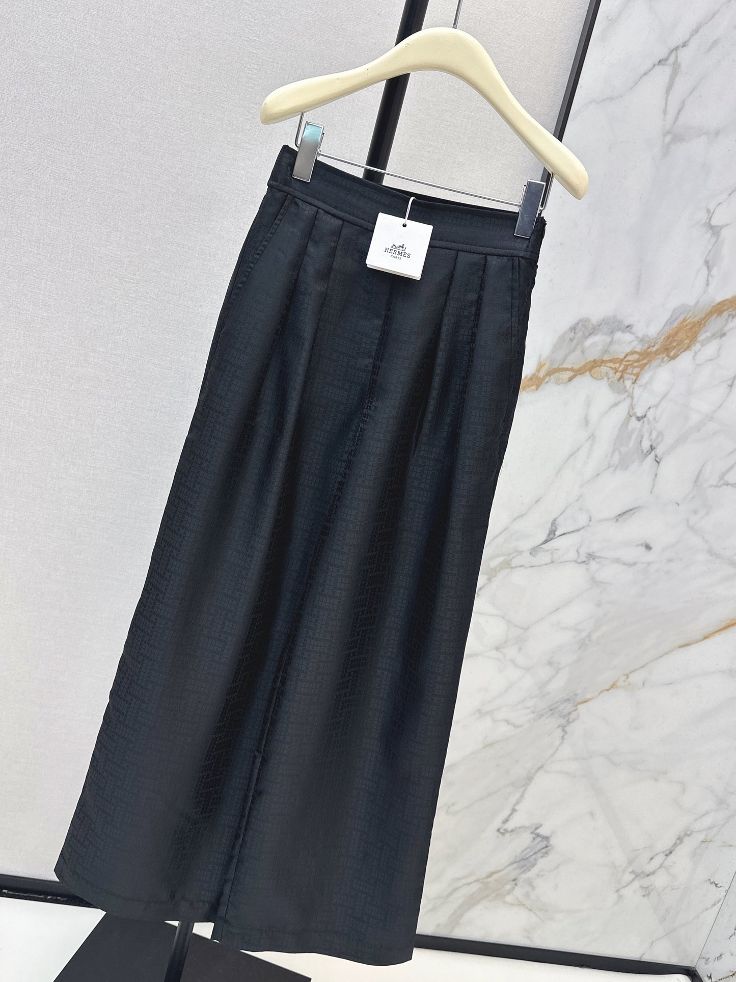 Herm NEW jacquard suit pants