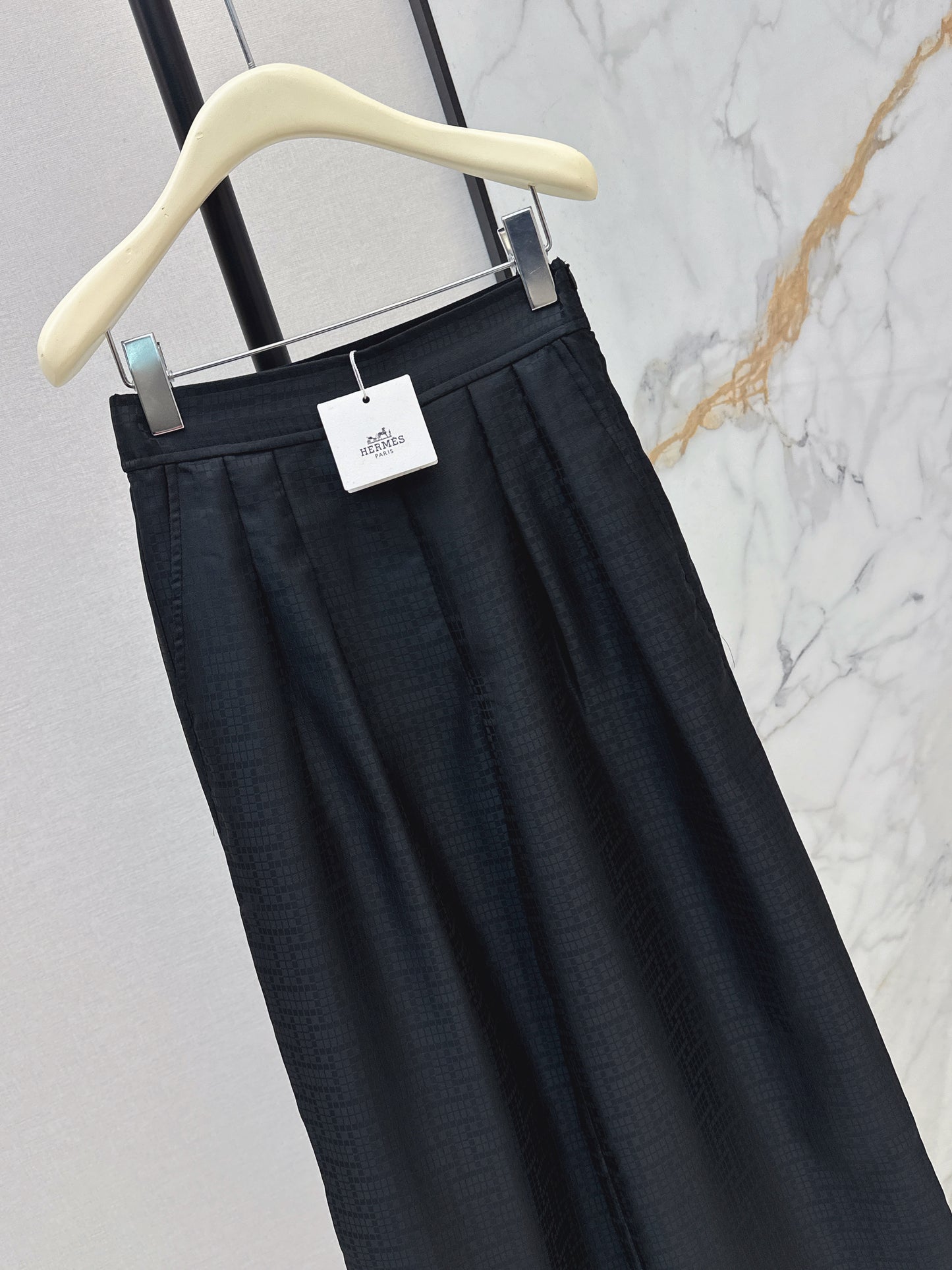 Herm NEW jacquard suit pants