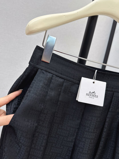 Herm NEW jacquard suit pants