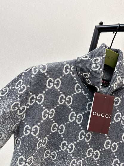 Guc NEW  high neck gradient pullover sweater