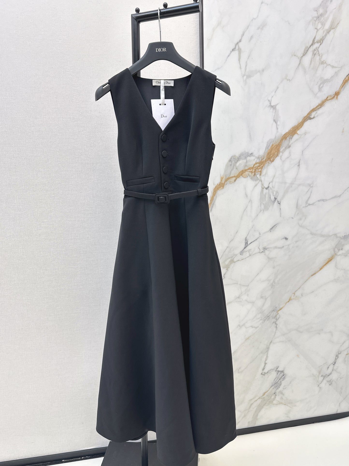 CD NEW sleeveless back-bow cocktail dress